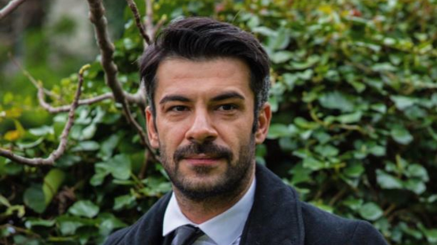 Rüzgar Aksoy baba oldu